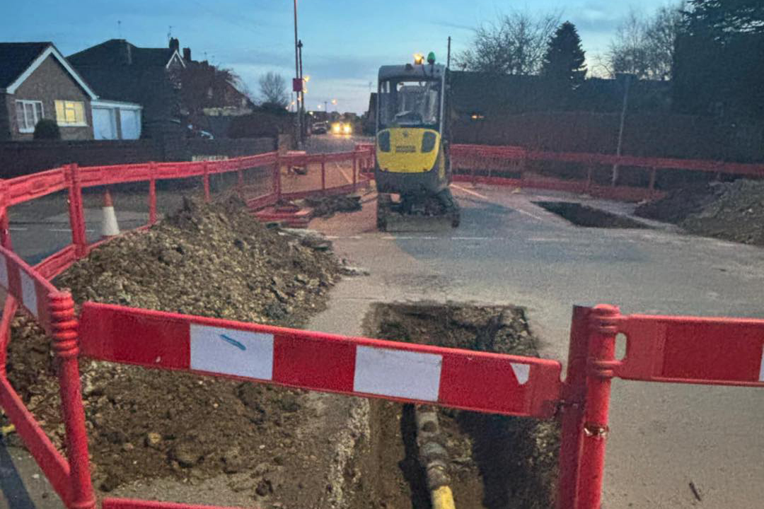 Gas Main Works Close Busy Boston Road