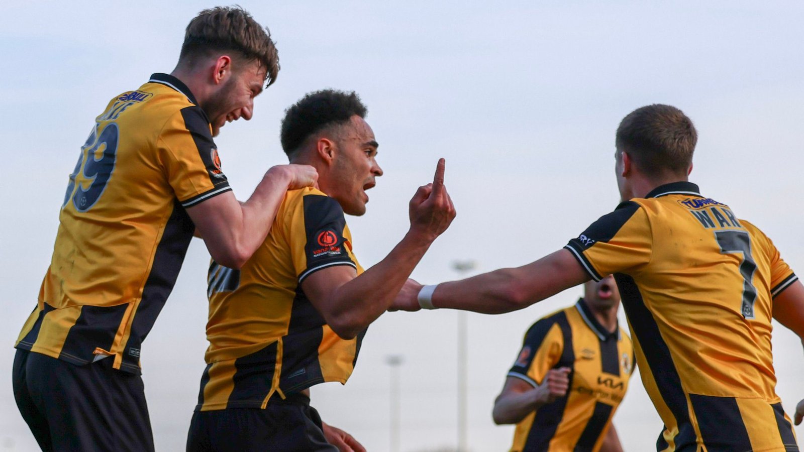 Boston United 2-2 Woking