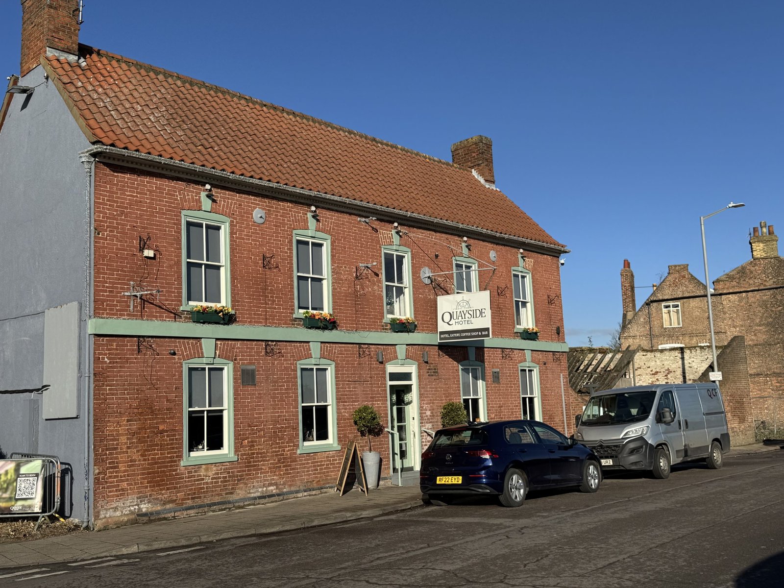 Hotel Launches Charity Quiz Night in Support of Local Lifesaving Heroes