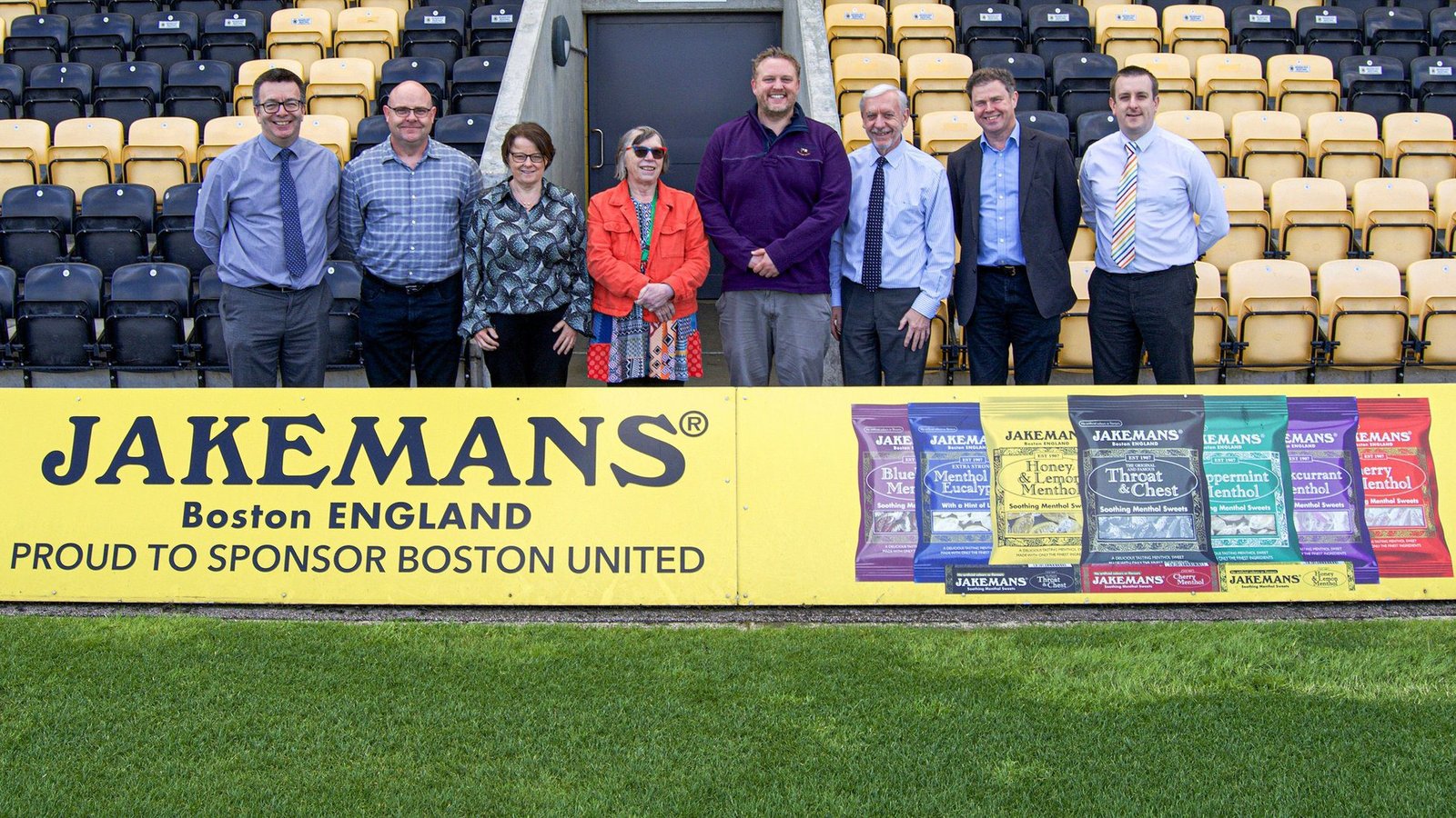 Boston United toast new Jakemans sponsorship deal