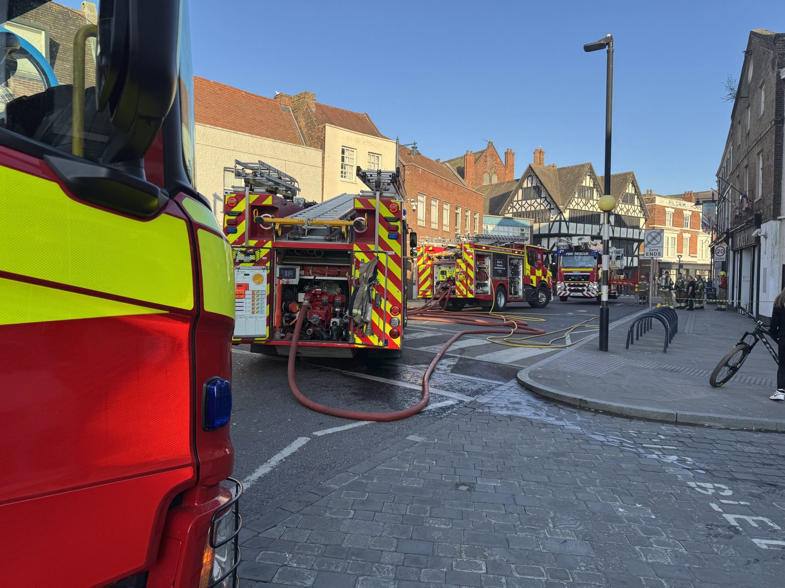 Building fire closes town market place