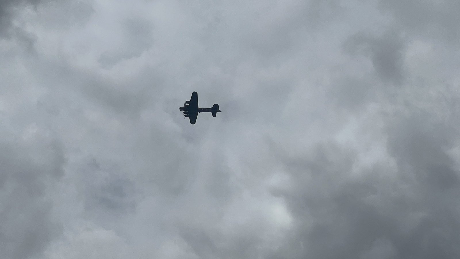 B-17 Flying Fortress Thrills Boston Skies En Route to East Kirkby Display