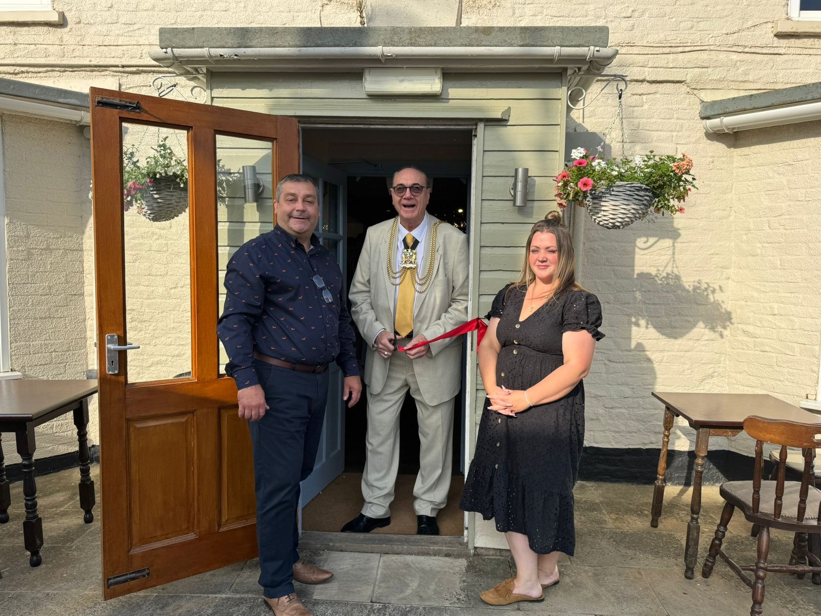 The Castle Inn Reopens with Community Fanfare and Dignitary Support