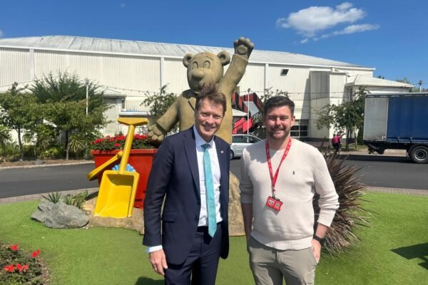 d3991373-ec53-496d-b3f6-a8c2e2f851c5