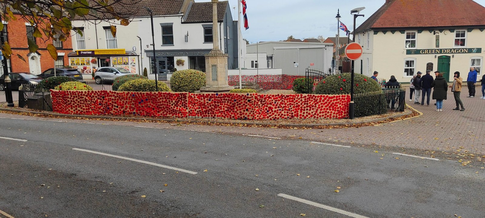 Swineshead Village Community Unites in Remembrance with Thousands of Handcrafted Poppies