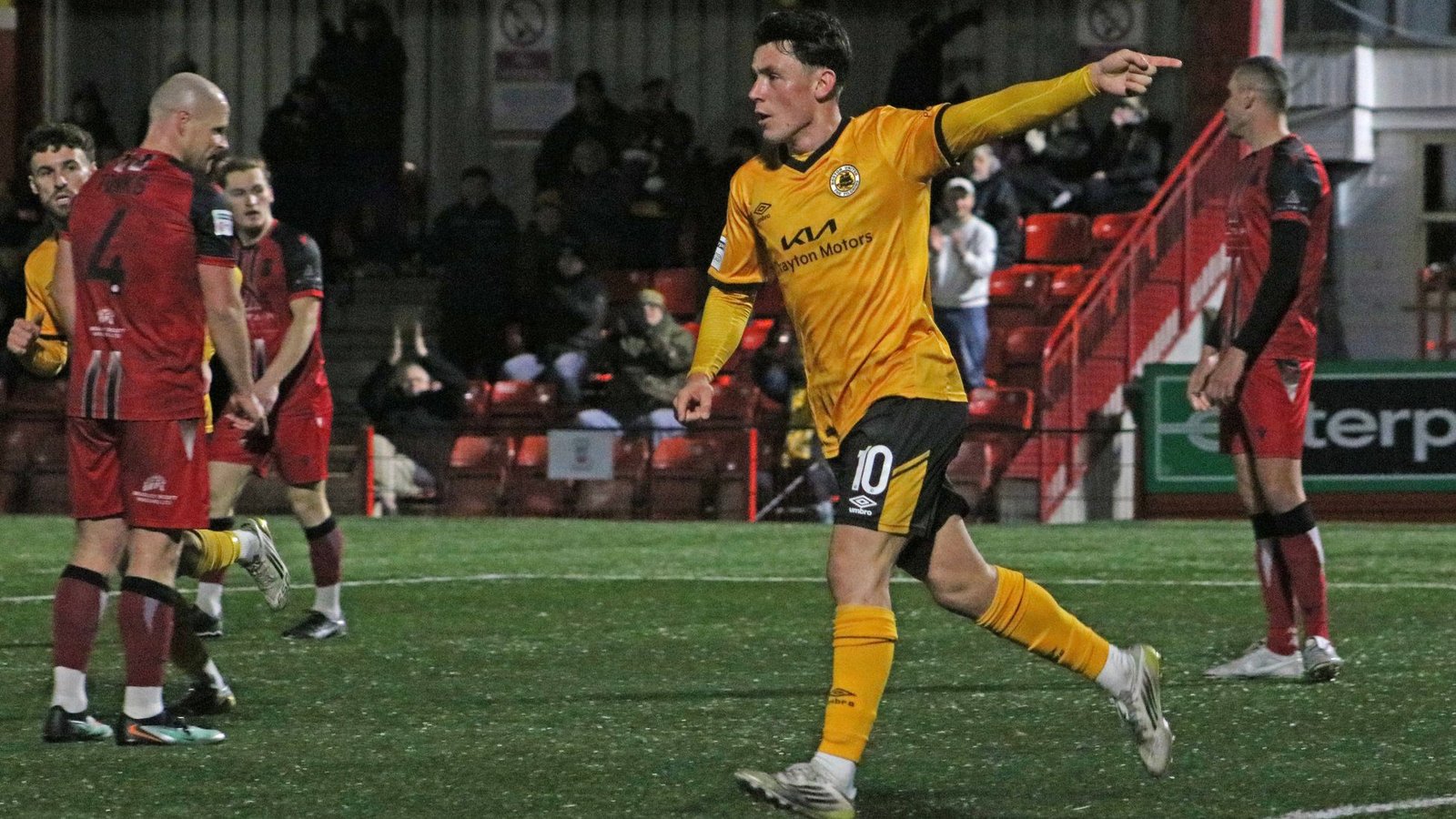 Tamworth 1-1 Boston United (5-4 on penalties)