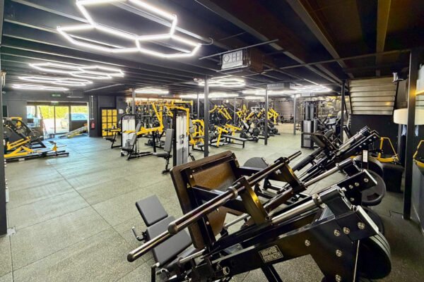 Elev8 Fitness BSTN-08